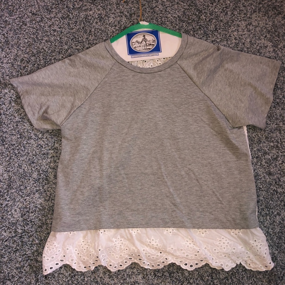 Eyelet tee